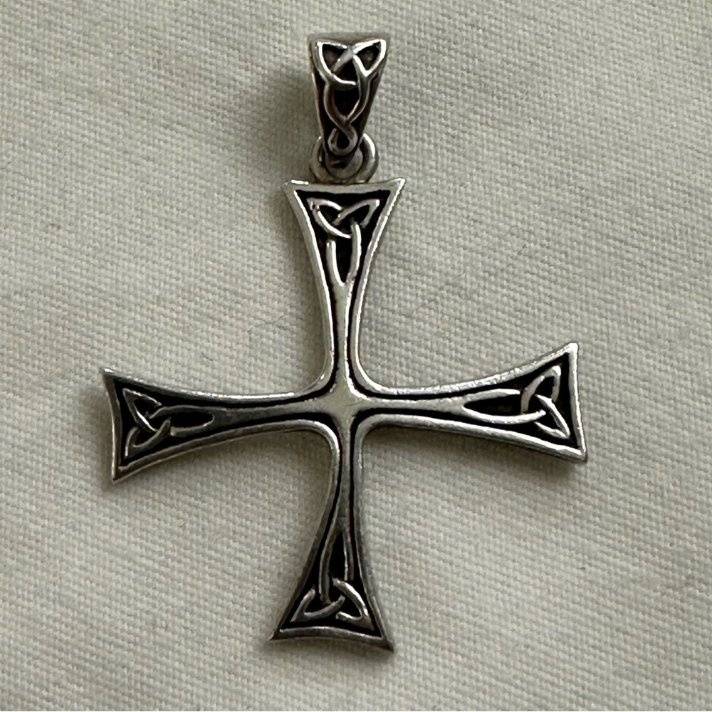 *** SOLD***   Peter Stone Sterling Silver Celtic Cross Pendant -EUC